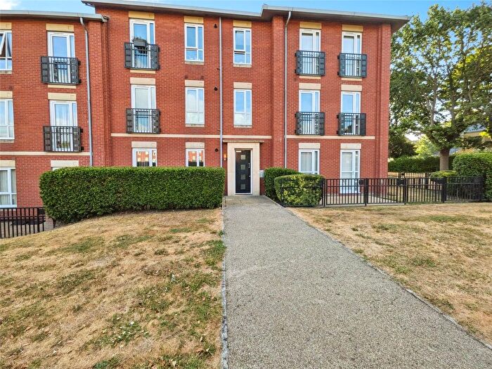 2 Bedroom Flat For Sale In Lowbridge Walk, Bilston, West Midlands, WV14
