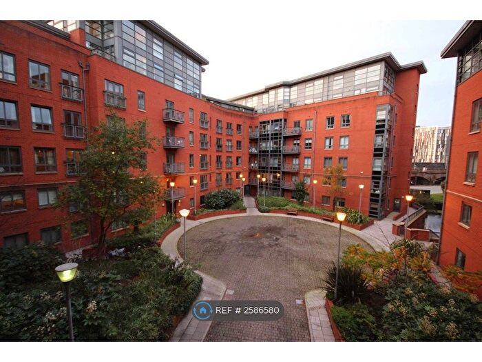 2 Bedroom Flat To Rent In Mere House, Manchester, M15