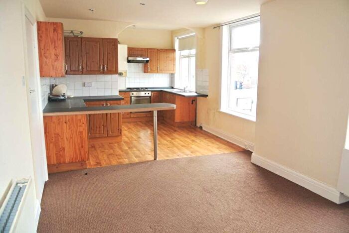 2 Bedroom Maisonette To Rent In Lytham Road, Blackpool, FY4