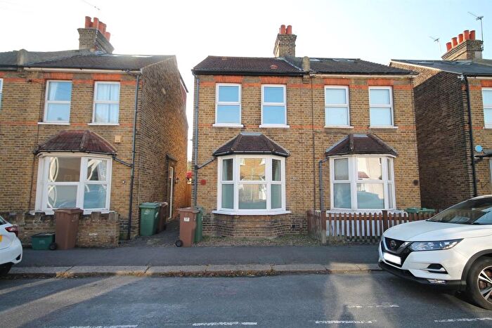 2 Bedroom Semi-detached House To Rent In Clarence Road, Sutton, SM1