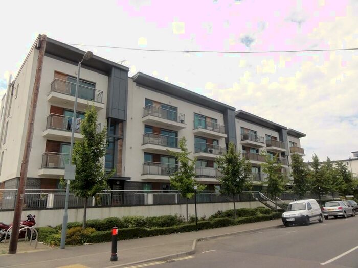 2 Bedroom Apartment To Rent In Chapel Road, Southampton, SO14