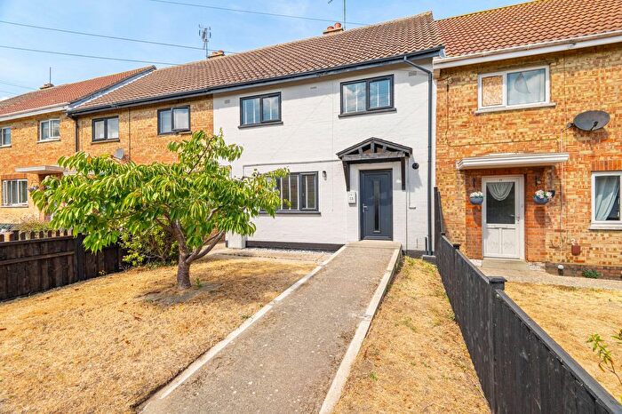 3 Bedroom Terraced House For Sale In Southfield Gardens, Lowestoft, NR33