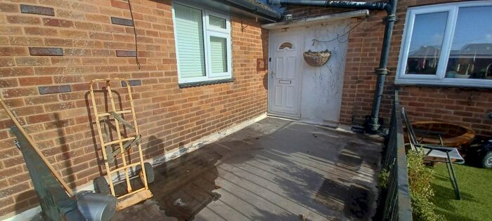 3 Bedroom Maisonette To Rent In Hawthorn Crescent, Skelmersdale, Lancashire, WN8