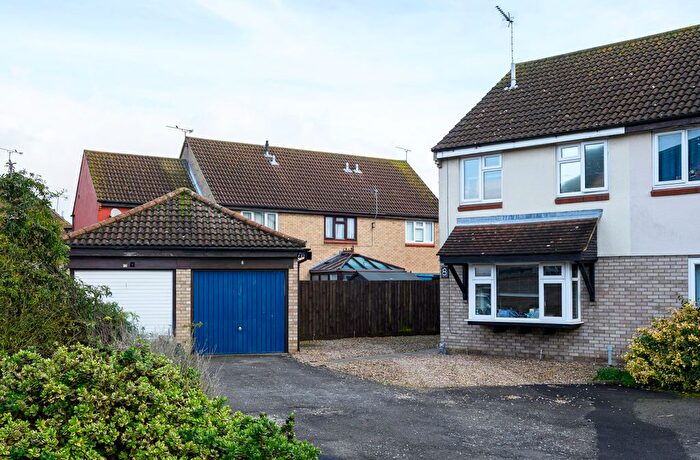 3 Bedroom Semi Detached House For Sale In Punchard Way, Trimley St. Mary, IP11