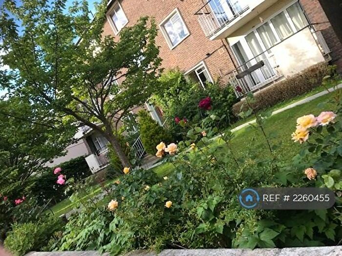 1 Bedroom Flat To Rent In Warner House, London, NW8