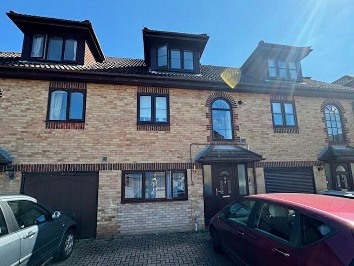 4 Bedroom House To Rent In Pointout Close, Bassett, SO16