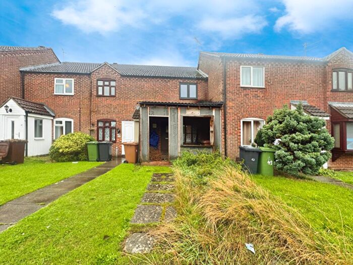 2 Bedroom Terraced House For Sale In Walton Park, Peterborough, PE4