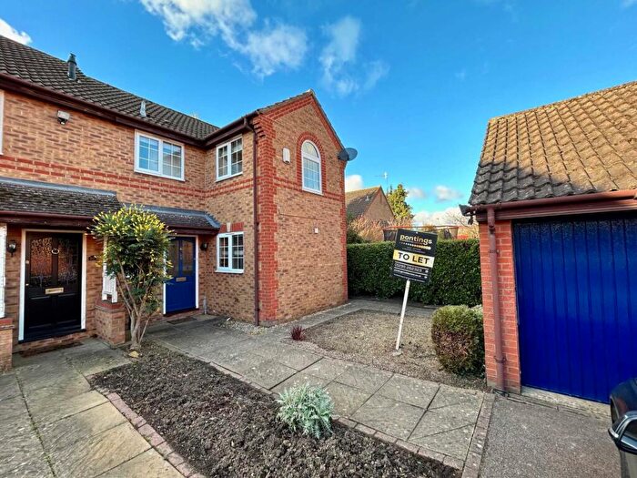 3 Bedroom Semi-Detached House To Rent In Coopers Gate, Banbury, OX16