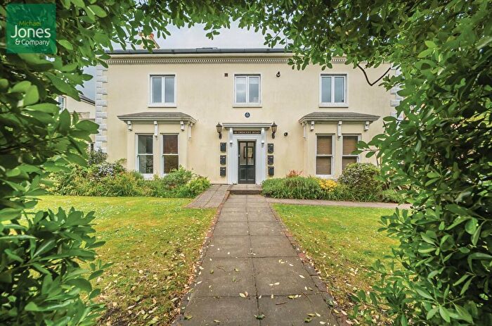 2 Bedroom Flat To Rent In Crescent Road, Worthing, BN11