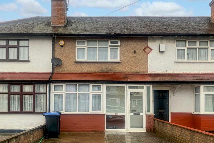 3 Bedroom Terraced House To Rent In Middleham Road, Edmonton, London, N18