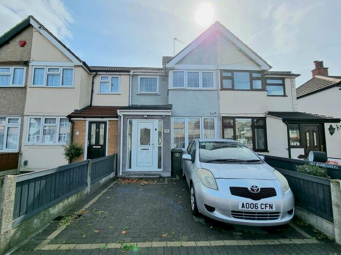 3 Bedroom Terraced House To Rent In Elm Park Avenue, Hornchurch, Essex, RM12