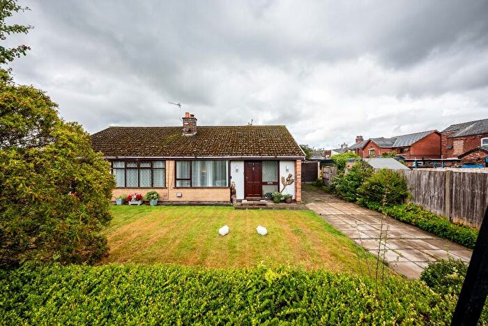 2 Bedroom Semi-Detached Bungalow For Sale In Barnfield, Mcuh Hoole, PR4