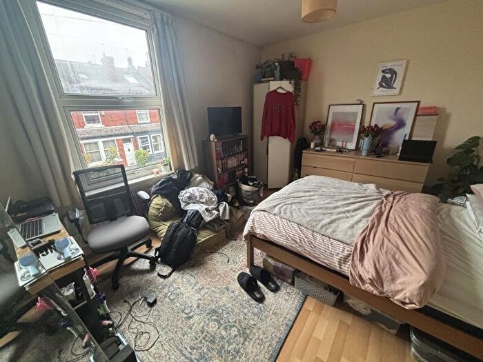 4 Bedroom Terraced House To Rent In Bentley Grove, Meanwood, Leeds, LS6