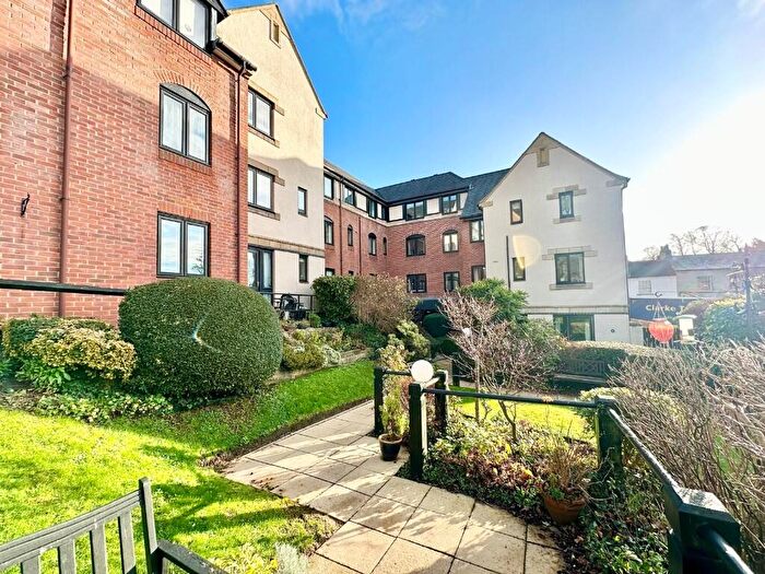 2 Bedroom Apartment For Sale In Vale Court, Knaresborough, North Yorkshire, HG5