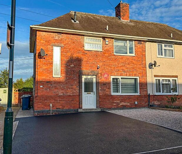 3 Bedroom Semi-Detached House To Rent In Norwood Crescent, Killamarsh, Sheffield, S21