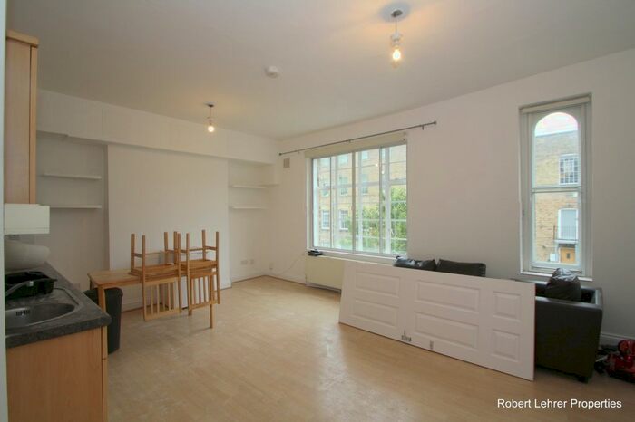 1 Bedroom Flat To Rent In Durfee House, Bickerton Road, Archway, N19