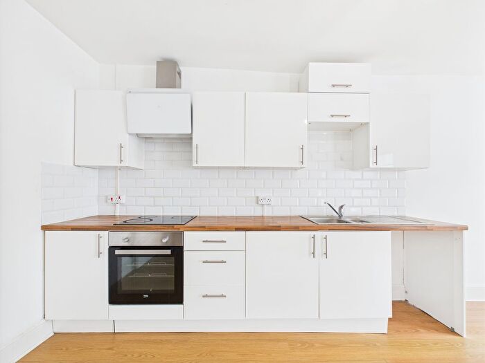 2 Bedroom Flat To Rent In Brunswick Road, Worthing, BN11