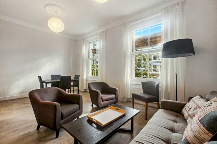 2 Bedroom Apartment To Rent In Redcliffe Gardens, London, SW10
