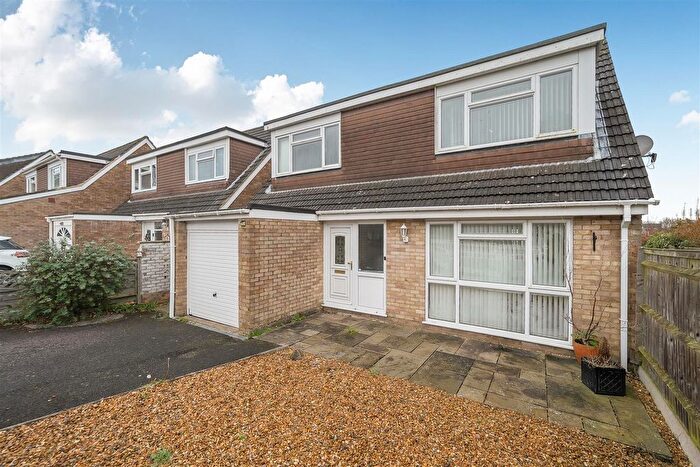 3 Bedroom Detached House For Sale In Lynden Close, Fareham, PO14