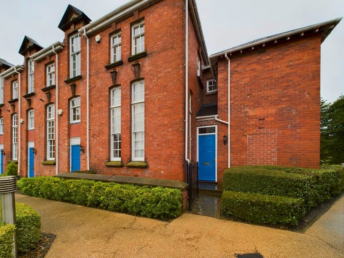 3 Bedroom Town House To Rent In Nightingale Way, Hereford, HR1