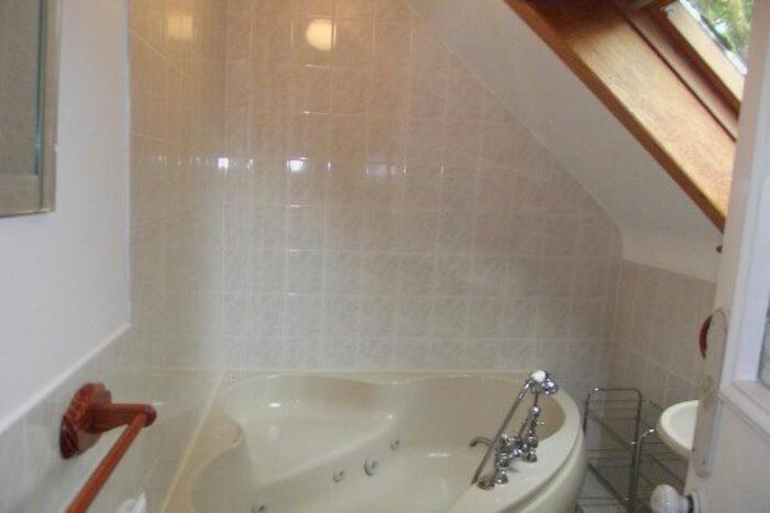 2 Bedroom Cottage To Rent In Sundrum, Coylton, Ayr, KA6