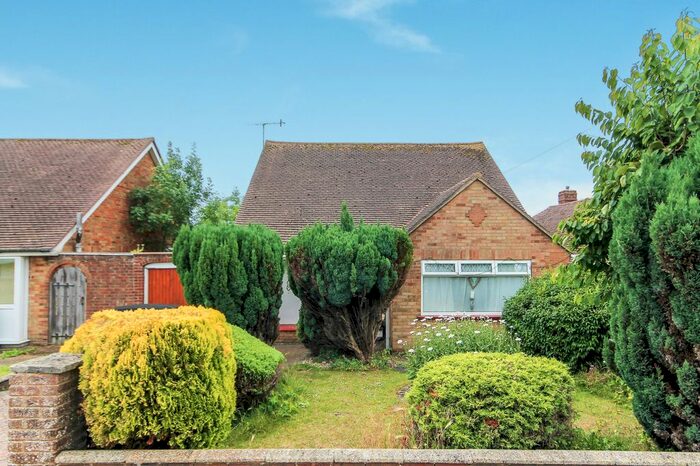 3 Bedroom Detached Bungalow To Rent In Fircroft Avenue, Lancing, BN15