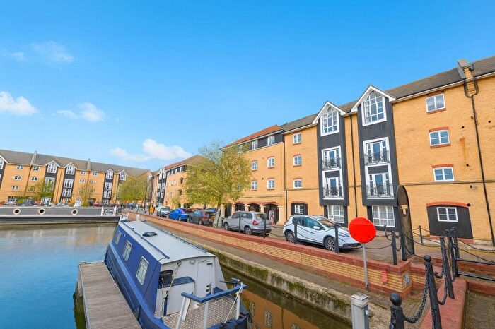 3 Bedroom Apartment To Rent In Stephenson Wharf, Hemel Hempstead, HP3