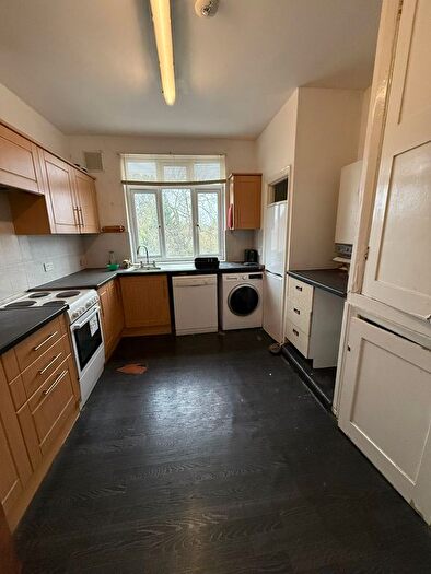 3 Bedroom Flat To Rent In Rayners Lane, Pinner, HA5