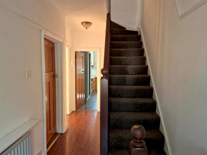 3 Bedroom Property To Rent In Drayton Gardens, West Drayton, UB7