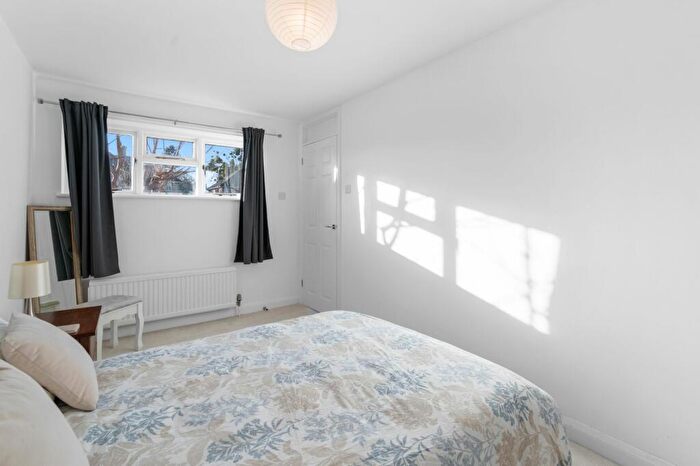 1 Bedroom Flat For Sale In Ashfield Road, Ashfield Court Ashfield Road, CB4