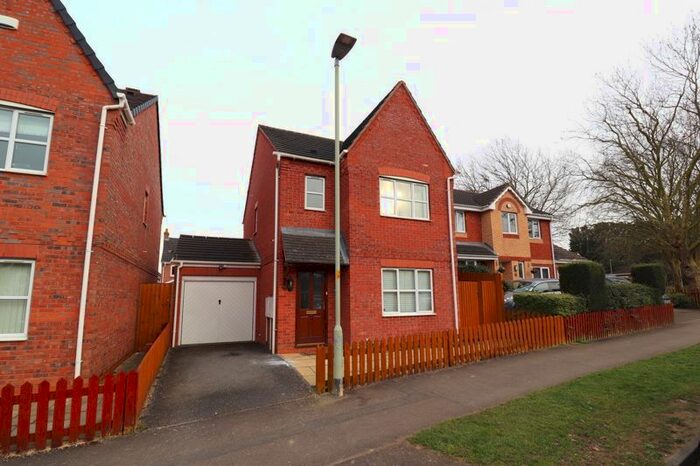 3 Bedroom Detached House To Rent In Blake Hill Way, Abbeymead, Gloucester, GL4