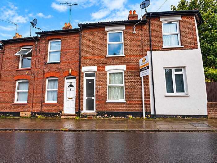 3 Bedroom Terraced House To Rent In Ashton Road, Luton, LU1