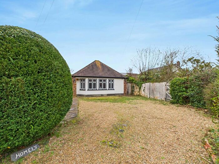 2 Bedroom Bungalow For Sale In Chelsfield Lane, Orpington, Kent, BR6