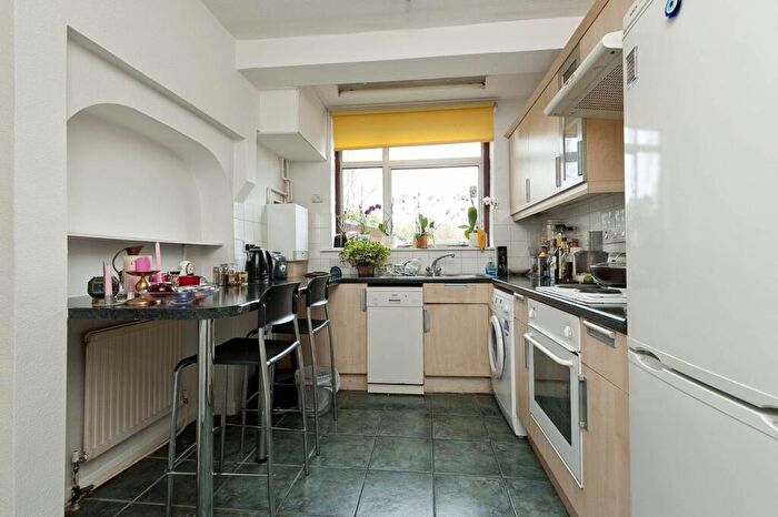 1 Bedroom Flat For Sale In Imperial Drive, North Harrow, Harrow, HA2