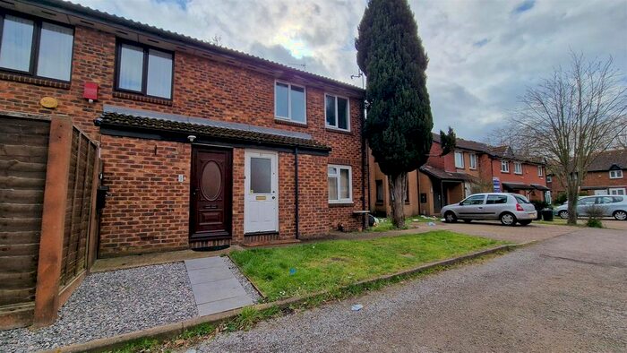 1 Bedroom Maisonette To Rent In Pikestone Close, Yeading, Hayes, UB4