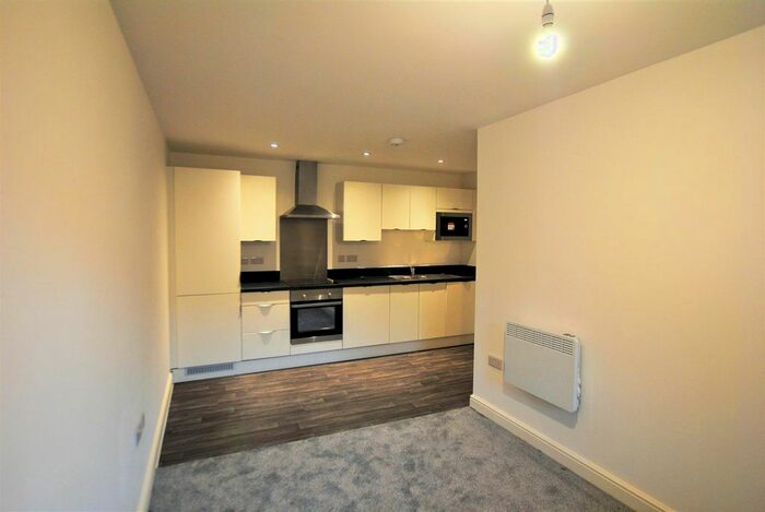 2 Bedroom Flat To Rent In Boulevard View, Whitchurch Lane, Bristol BS14
