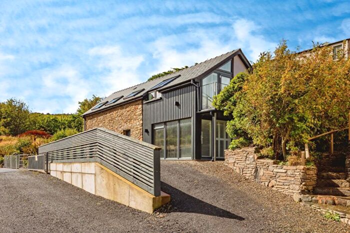 3 Bedroom Detached House For Sale In Tresaith, Cardigan, Ceredigion, SA43