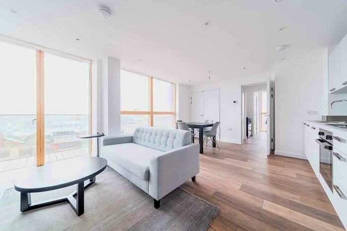 1 Bedroom Flat To Rent In Queen Street, Maidenhead, SL6