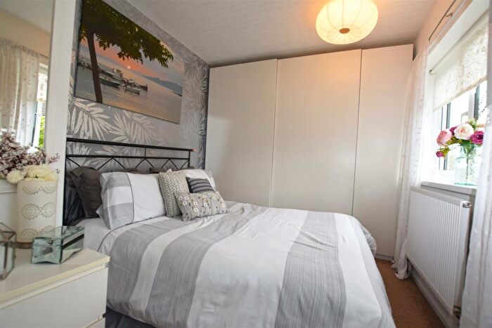 3 Bedroom Town House For Sale In Rosthwaite Close, Middleton, Manchester, M24