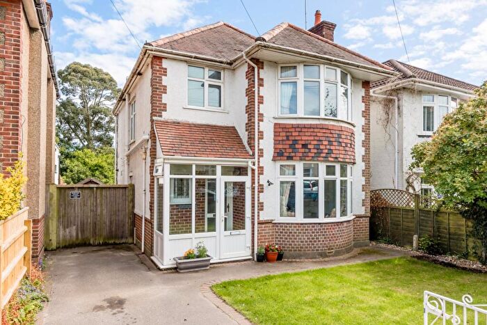 3 Bedroom Detached House To Rent In Churchfield Road, Poole, BH15