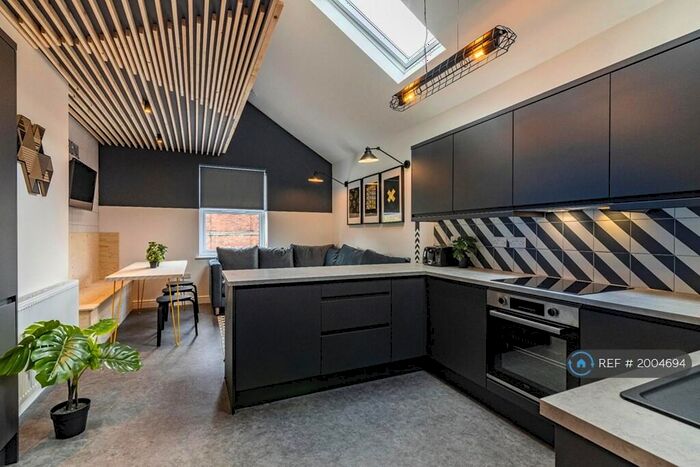 5 Bedroom Flat To Rent In Rose Grove, Beeston, Nottingham, NG9