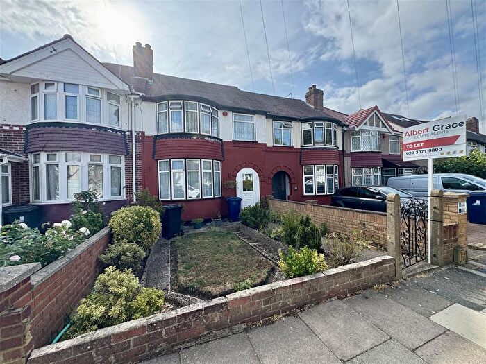 3 Bedroom Terraced House To Rent In Carr Road, Northolt, UB5