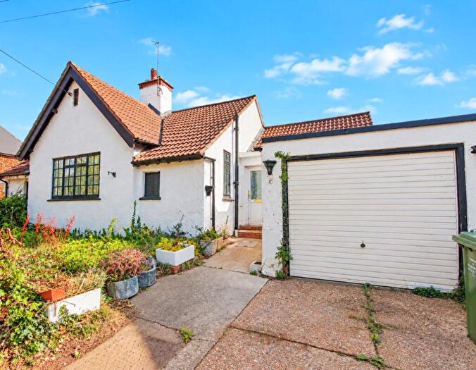 2 Bedroom Detached Bungalow For Sale In Hill Street, Hunstanton, PE36