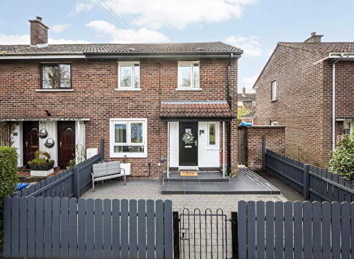 2 Bedroom Semi-Detached House For Sale In Knockwood Crescent, Belfast, BT5