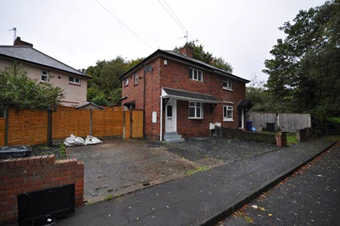 2 Bedroom Semi Detached House To Rent In Warwick Road, Netherton, DY2