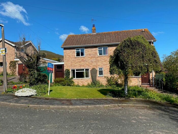 3 Bedroom Detached House For Sale In Cambridge Close, Welland, Malvern, WR14