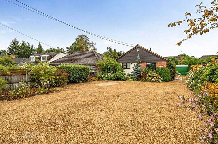 3 Bedroom Bungalow For Sale In Barkham Ride, Finchampstead, Wokingham, RG40