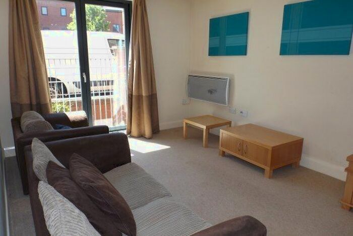 2 Bedroom Flat To Rent In Rickman Drive, Birmingham, B15