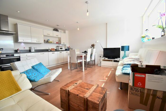 2 Bedroom Flat To Rent In Chamberlayne Road, London, NW10