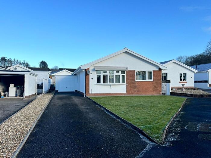 3 Bedroom Detached House For Sale In Llwyn Y Bryn, Ammanford, Carmarthenshire., SA18